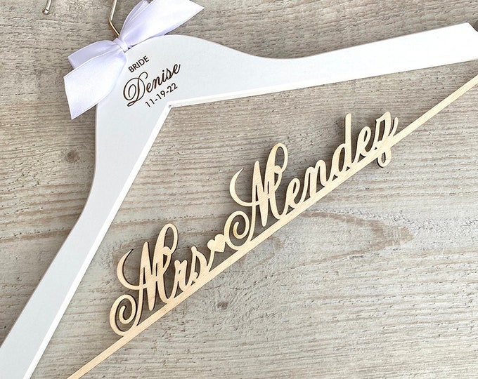 Personalized Wedding Hanger, Bridal Hanger, Custom Name Hanger, Wedding Hanger, Bride Hanger, Personalized Customized Wedding Dress Hanger