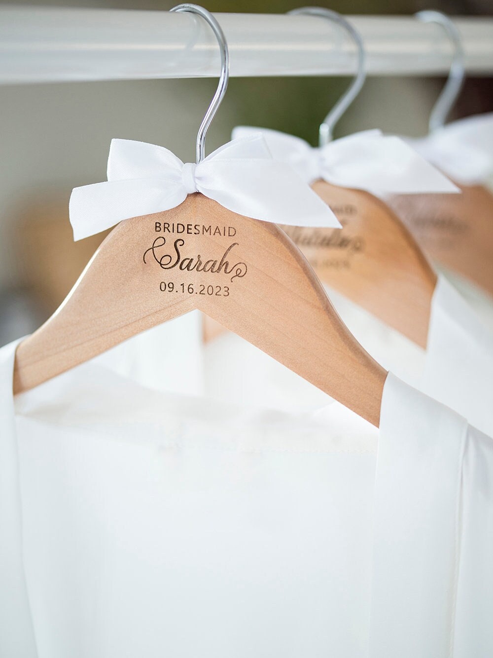 SET OF 8 Bridesmaid Hangers, Bridesmaid Gift, Bridal Party Hangers, Dress  Hanger, Wedding Dress Hangers, Personalized Hangers - Etsy