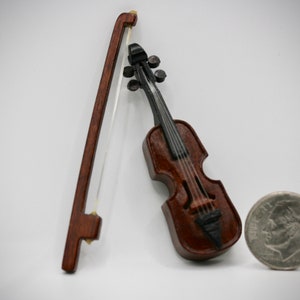 Dollhouse Miniature One Inch scale 1:12 Violin
