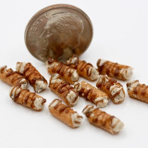 Dollhouse Miniature One Inch Scale 1:12 Cannoli by CSpykersMiniaturesUS image 3