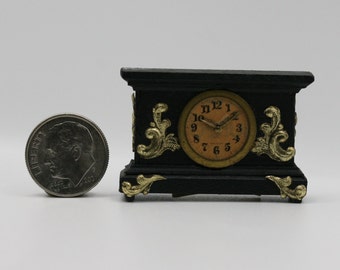 Dollhouse Miniature One Inch Scale 1:12 Clock