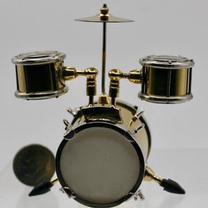 Dollhouse Miniature One Inch Scale 1:12 Drum Set