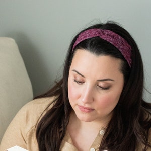 Book Lover Headband (PATTERN ONLY // Knit Headband // Twist // Beginner Cables // Quick Make)