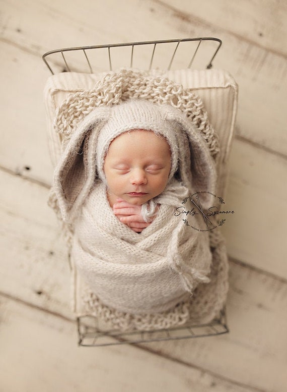 Easy Knitting Pattern Bonnet Bunny 