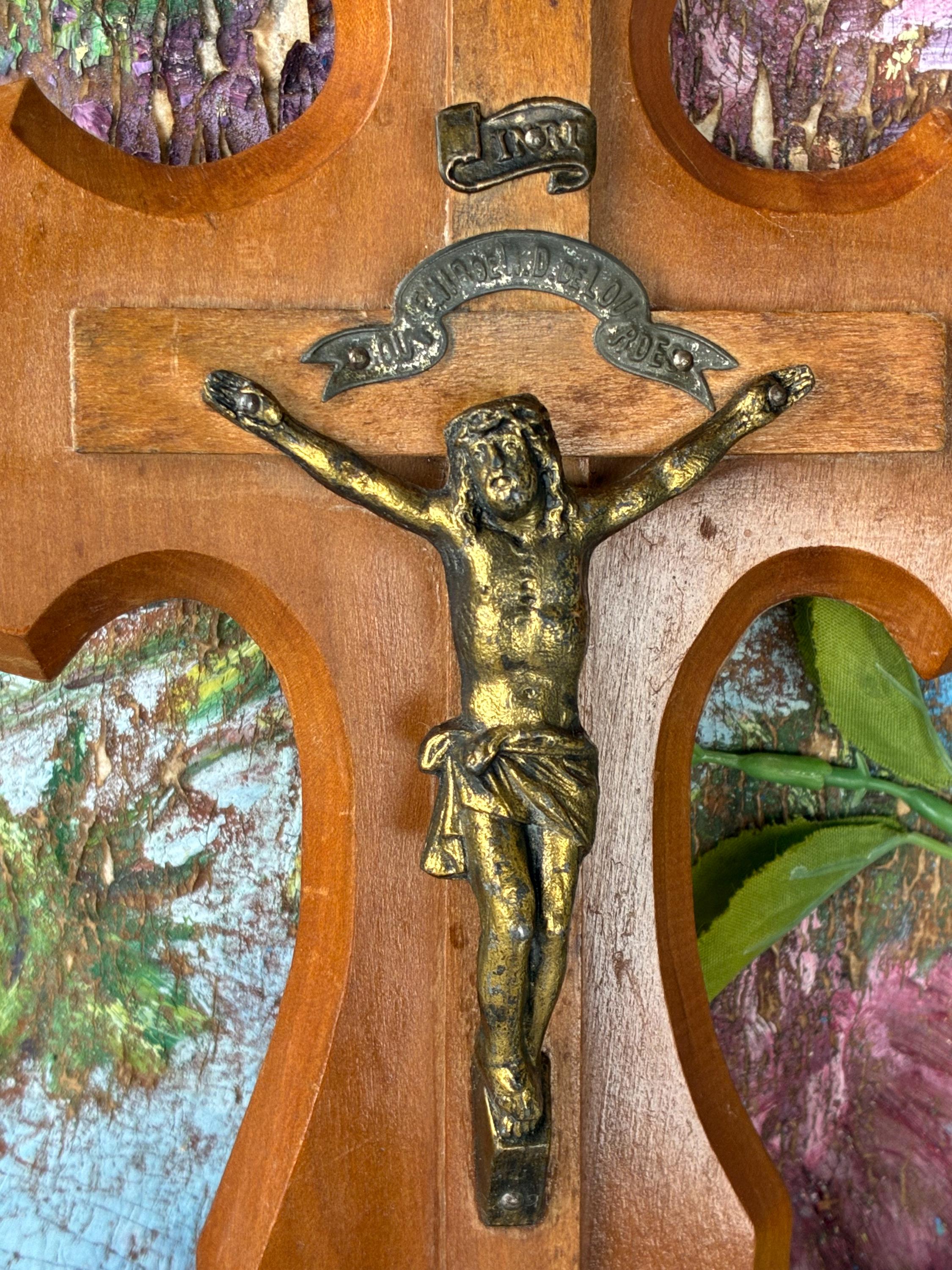 Crucifix Ancien En Bois Avec Bénitier Coquillage - Art Déco Début XXème France