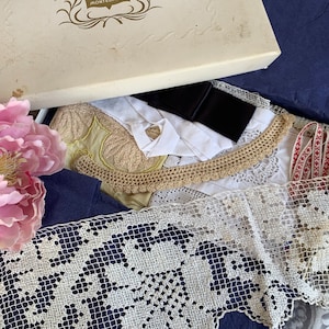 French Antique Sweet Box with Several Pieces of Various Lace Pieces, Trims, A Collar and Filet Net Pieces / Charming & Unique Selection