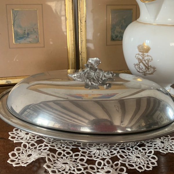 French Vintage Pewter Oval Lidded Serving Dish "Légumier" / Charming Lidded Dish with Leaf Detailed Handle / c1970s Pewter Handled Dish