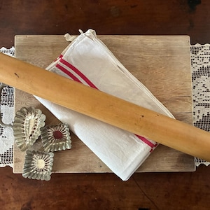 Long French Antique Pastry/Patisserie Wooden Rolling Pin / Gorgeous Old French Baker's Pin for Use or Display/ French Country Kitchen