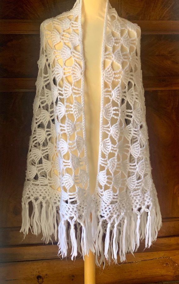 French Vintage White 1970s Hand Crocheted Woollen 