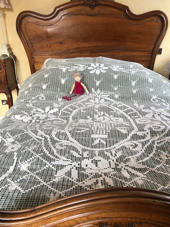 French Antique White Cotton Embroidery on Filet Net French Antique White Cotton Embroidery on Filet Net