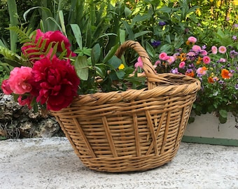 Large French Vintage Wicker Shopping Basket / Market Panier / Unusual Unique French Willow Basket Shape / Quintessentially French