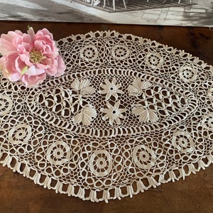 French Vintage Ecru Hand Made Lace Centre Piece / Charming French Decorative Table Decor / Delightful Floral Detail Possibly Crocheted?