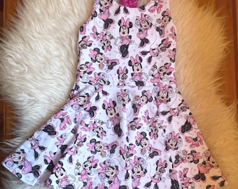 Peplum de Miss Mouse - Minnie Mouse - Top de Sra. Mouse - Traje de Minnie - Top de cumpleaños de Minnie