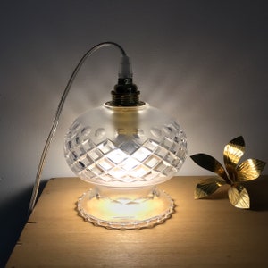 Alte tragbare Lampe mit Glaskugel
