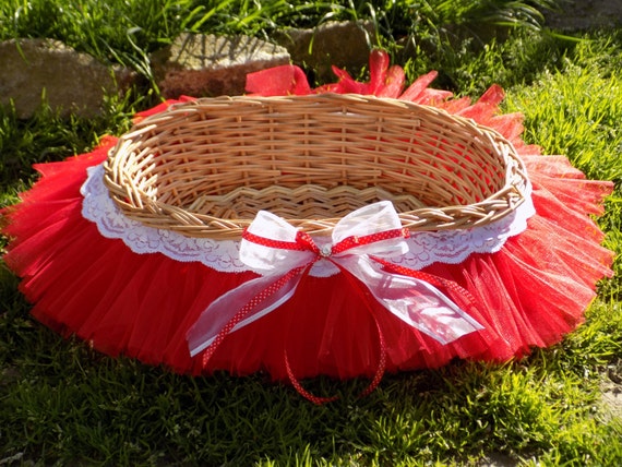 Tutu basket for baby shower 2025