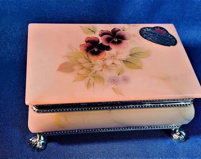 Genuine Alabaster RB Footed Hand Carved Trinket Box, Made in Italy W