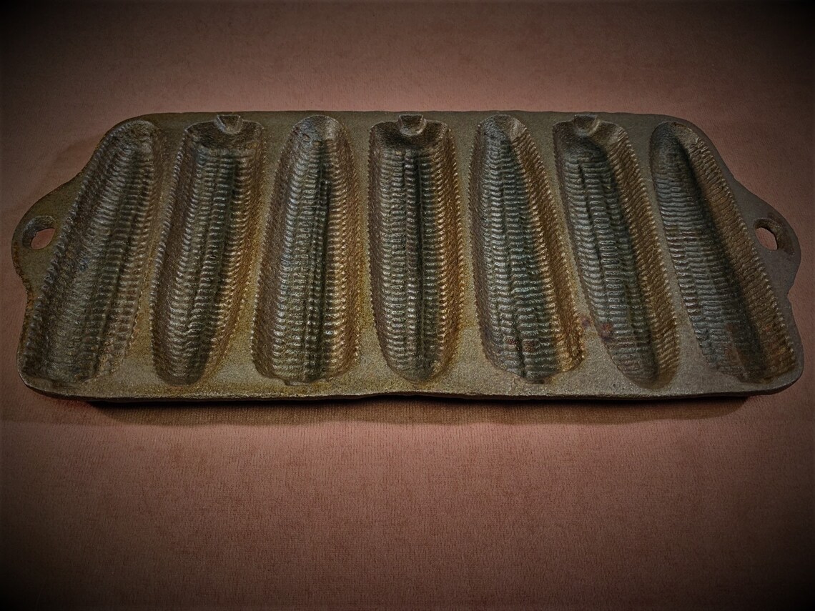 Vintage Cast Iron Corn Bread Mold Tray 7 Ear Corn Cob Mold Etsy