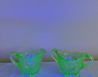 Vintage Indiana Green Depression Pear Pattern Footed Creamer and Sugar Bowl