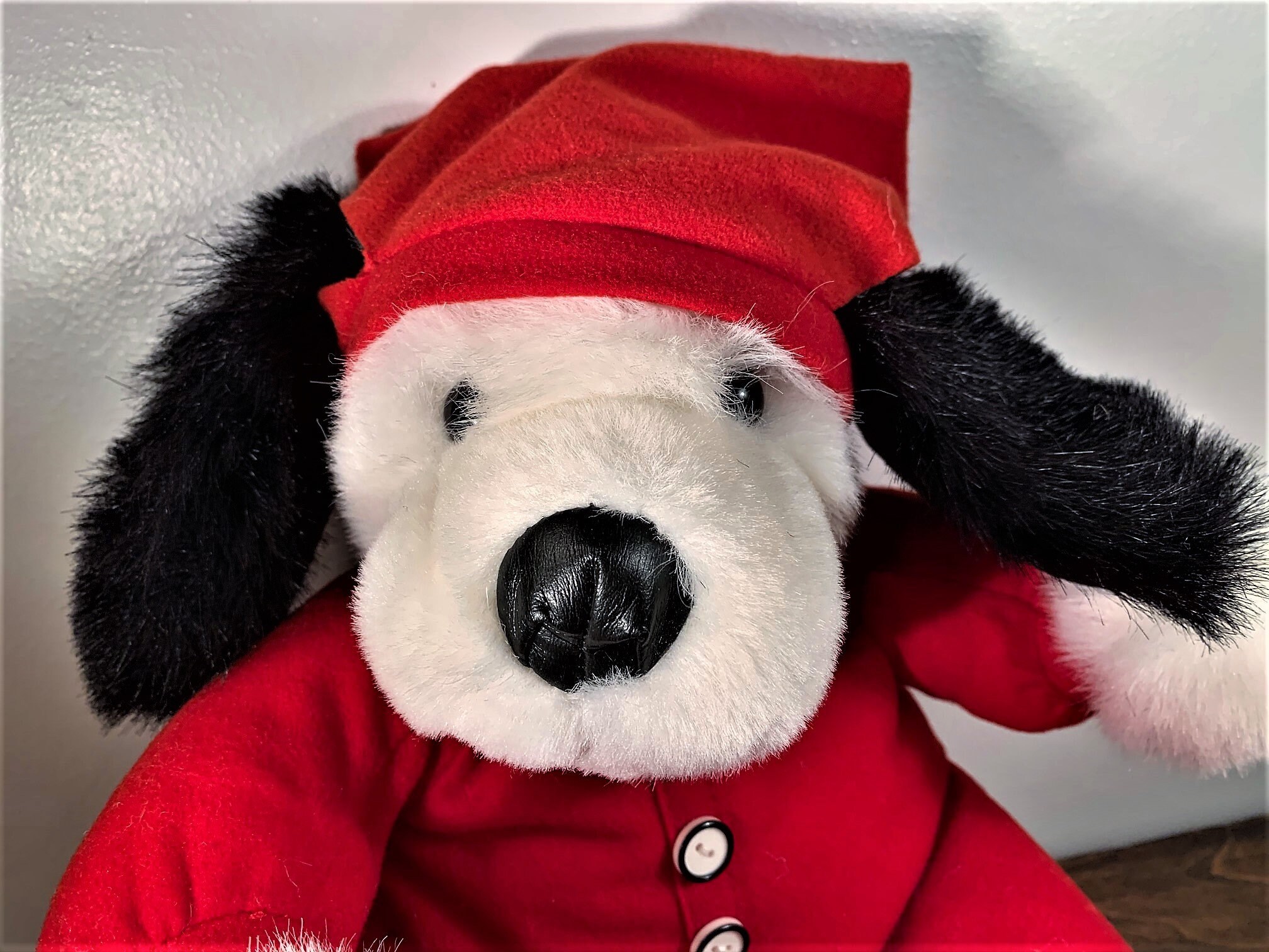 Judd 1997 Wishpets Snoopy Like Puppy in Red Jammies and Nightcap Judd 1997 Wishpets Snoopy Like Puppy in Red Jammies and Nightcap