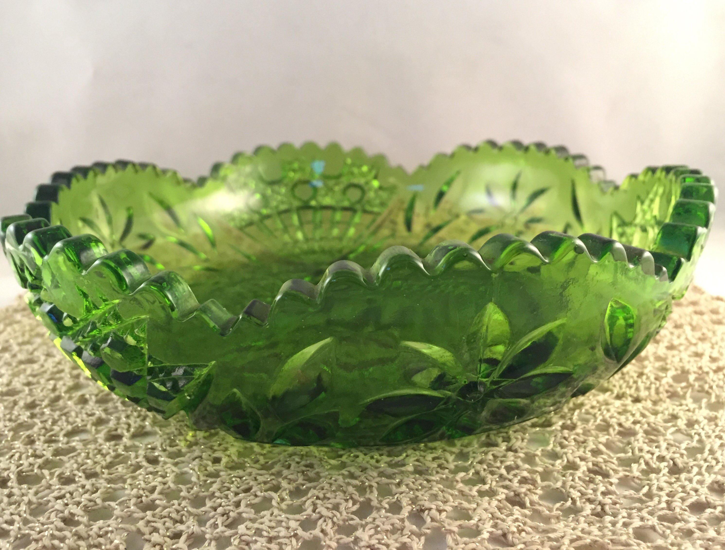 Vintage Green Cut Glass Bowl with Sawtooth Edge Flower and | Etsy