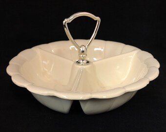 Vintage Beige California Pottery Divided Serving Dish with Handle No 370 - Mid Century 3 Section Nut Dish/Candy Dish - Retro Decor