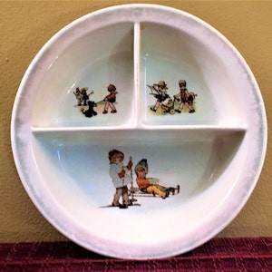 Vintage Czechoslovakian Childs Divided Food Bowl-Czech Children&#39;s Serving Plate-Children Playing Croquet, Going to Beach, Sledding - Antique