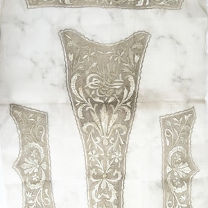 vintage / antique lace collar