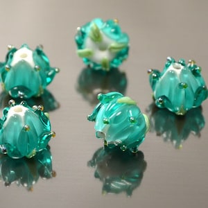 Handmade Flower Lampwork beads  jewelry making lampwork glass flower Floral artisan beads Lampwork green emerald white beads silver dots sra