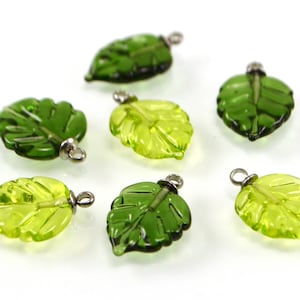 Pingente de folha verde, suprimentos de joias, pingentes focais, pingente simples, contas de lampwork, folha de vidro, folhas de vidro, pingente verde, pingente de aço inoxidável