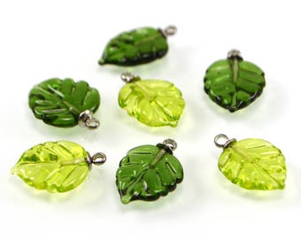 Pendentif feuille verte bijoux pendentifs focaux pendentif simple perles de verre au chalumeau feuilles de verre pendentif vert charme en acier inoxydable