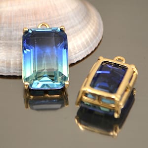 20x13mm Blue Green Rectangle pendant, Blue Gold charm, Necklace Charm, Bezel Crystal Charm, Faceted pendant, Brass findings, Earrings charm