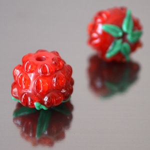 Berry handmade lampwork beads, red berries small fruits blackberry bramble dewberry forrest berries miniature glass food Basket of berries