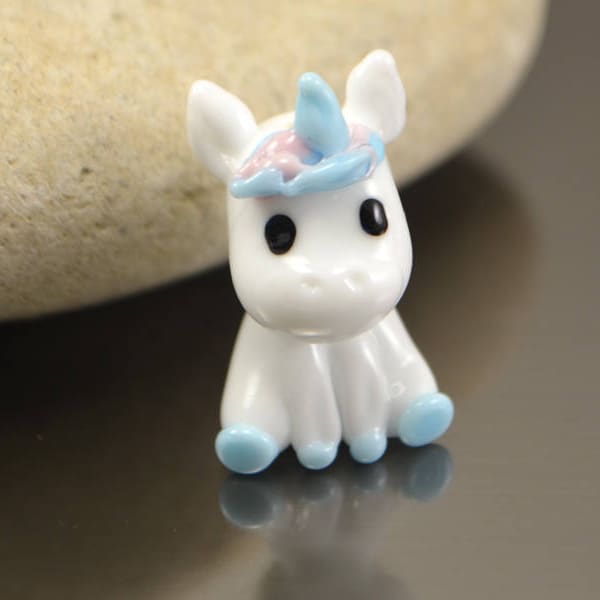 handmade unicorn beads glass unicorn miniature unicorn kids artisan lampwork unicorn figure tiny unicorn lover glass beads fairy tale white