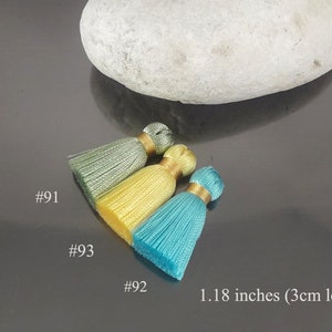 Borla de seda azul-menta amarela de 3 cm com acabamento em prata dourada, Borlas pequenas e curtas, Mini borlas, Borlas para decoração de casamento, Borlas pequenas