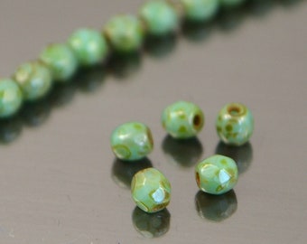 25/50pcs 3mm Mint green Picasso faceted beads, Green glass beads, Fire polished bead, Czech Glass Beads, Tiny glass bead, spotted green bead