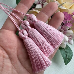 Borlas de casamento rosa, borlas rosa delicadas, borlas de 2 polegadas, borlas fofas, borlas para convites, alta qualidade, borlas para cartões