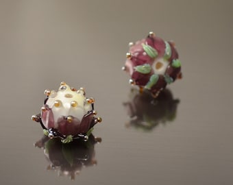 Flower beads, Handmade flower lampwork beads, Lampwork flower, Artisan lampwork beads, Purple glass beads, Floral lampwork, semi-amethist