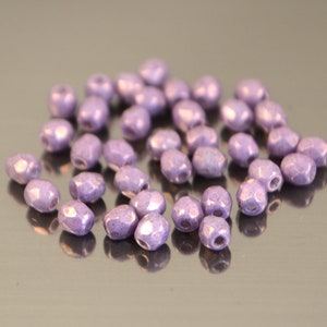 25 Stück 3 mm Gold lila facettierte Perlen, Feuerpolierte Glasperlen, Perlen für die Schmuckherstellung, Tschechische Glasperlen