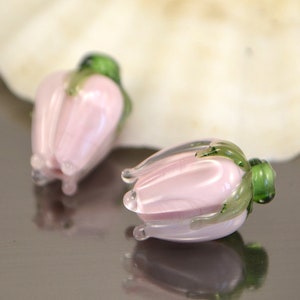 Lilac Lampwork Bud beads, Floral lampwork beads, Lampwork Rosebud beads, Wedding Jewelry, bridal jewelry making