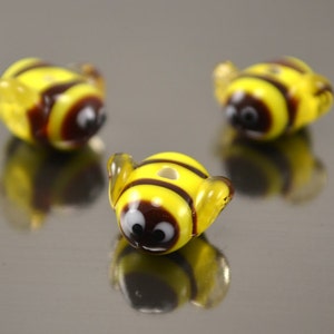 Lampwork bumble bee beads,  glass bee beads, honey bee beads, insect beads, lampwork bee, glass yellow bee beads, lampwork bumble bee