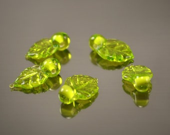 Leaf beads (5pcs), handmade lampwork beads, light green leaves, lampwork leaves, lampwork beads, light green leaf bead, dog-rose leaves bead