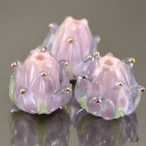 Lavender floral beads, Transparent flower lampwork, Light purple glass flower bead, Pale purple glass beads