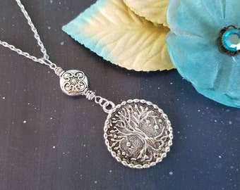 Vintage Tree Necklace / Tree of Life Necklace  / Silver Tree Necklace / Gift for Gardener / Gardener's Gift