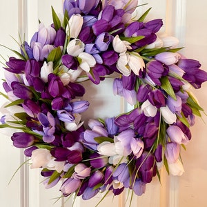 Tulip wreath, purple tulip wreath, spring decor, centerpiece, tulip centerpiece