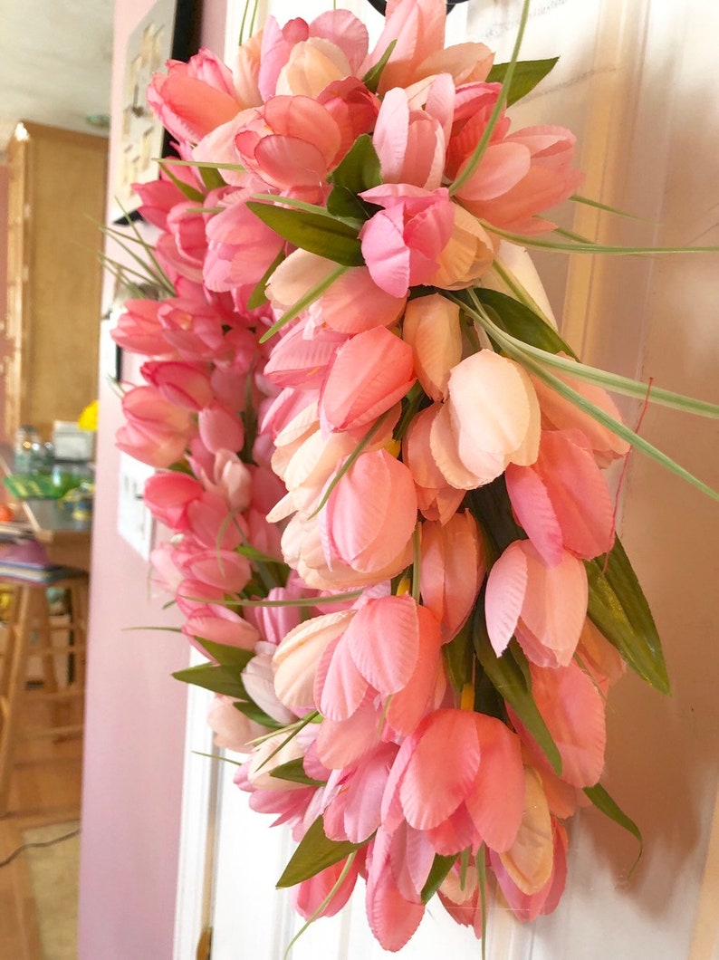 Tulip spring everyday wreath centerpiece,