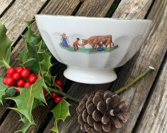 Old ribbed bowl with cow and child décor, old grandmother's bowl with country décor with cow and children