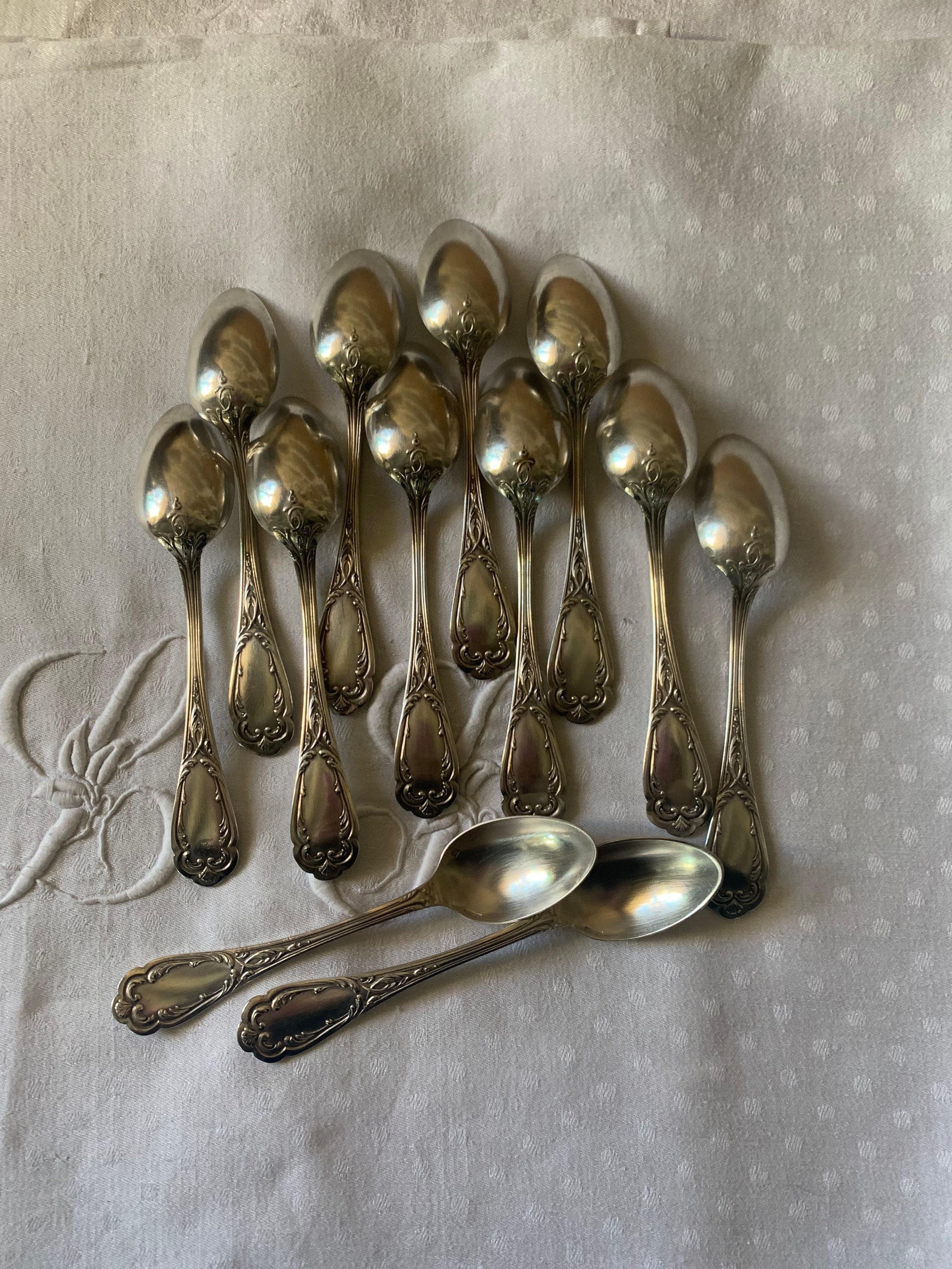 12 Petites Cuillères à Dessert en Métal Argenté Maison Ercuis Au Style Rocaille Anciennes Art de La 