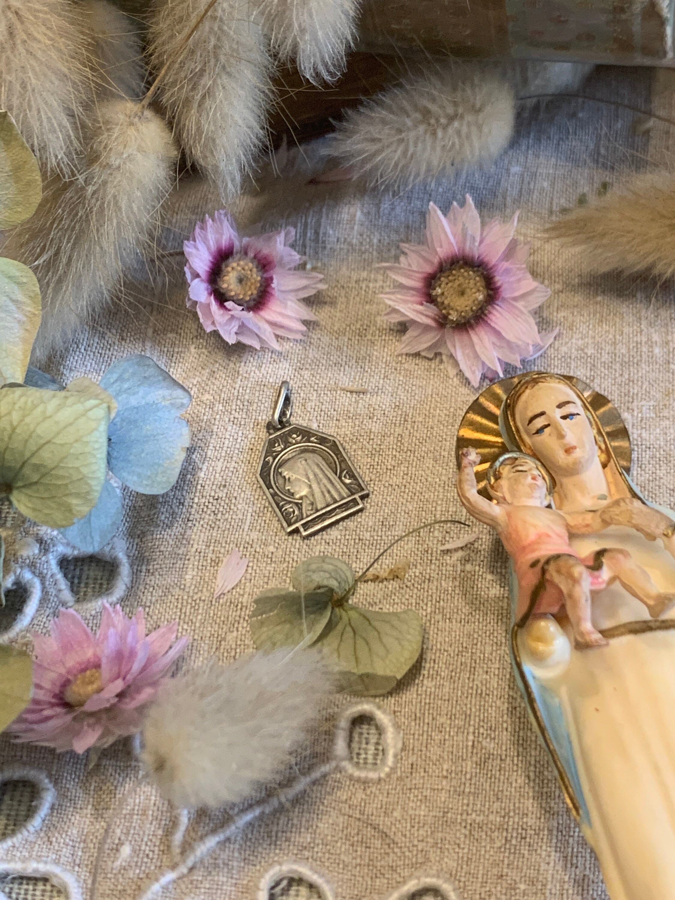 Médaille Notre Dame de Lourdes en Argent, Médaille Lourdes, Lourdes, Médaille Religieuse, Medal, Rel