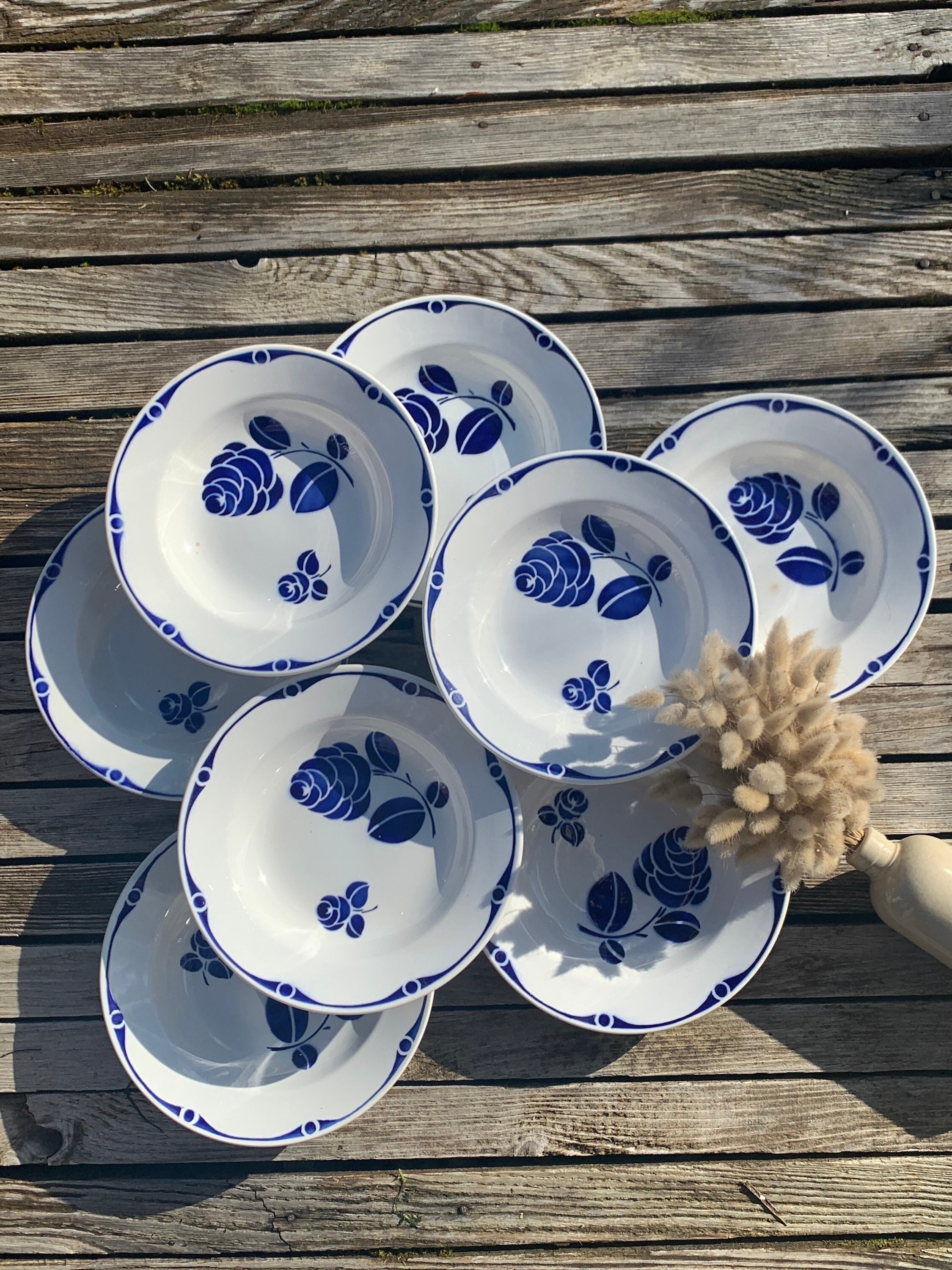 Lot de 8 Assiettes Creuses Sarreguemines Modèle Berthe Au Décor Fleurs Bleues Lot 2, Assiettes Berth