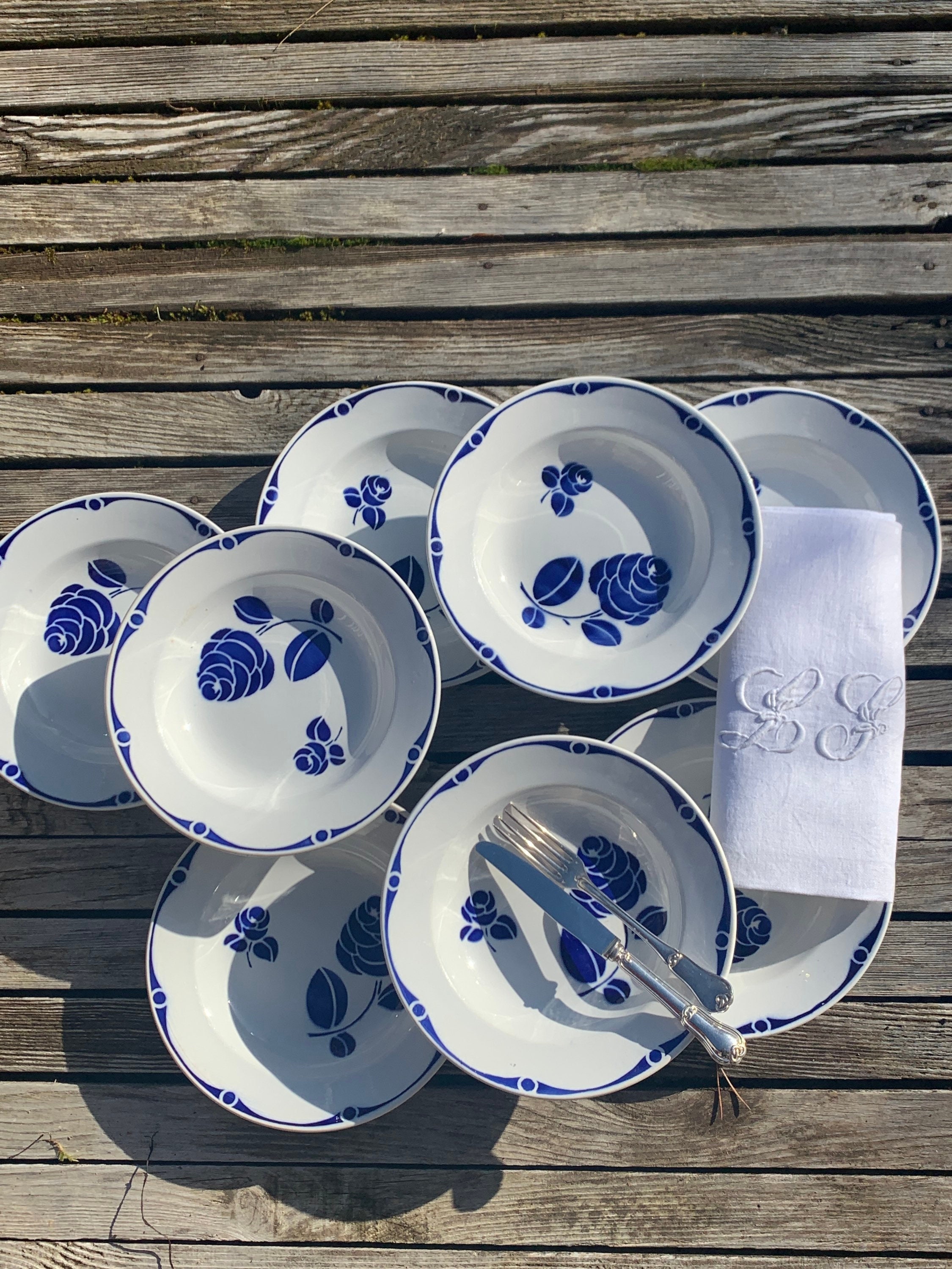 Lot de 8 Assiettes Creuses Sarreguemines Modèle Berthe Au Décor Fleurs Bleues Lot 1, Assiettes Berth